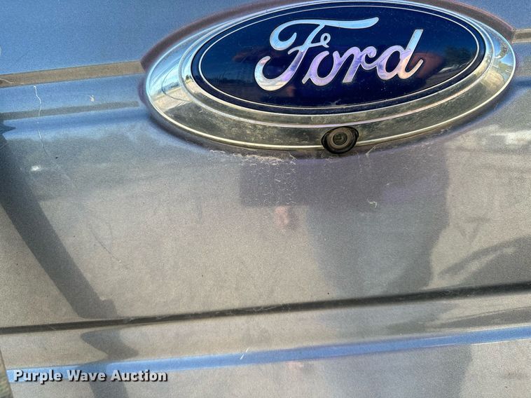 image for item MQ9445 2013 Ford F150  SuperCrew pickup truck