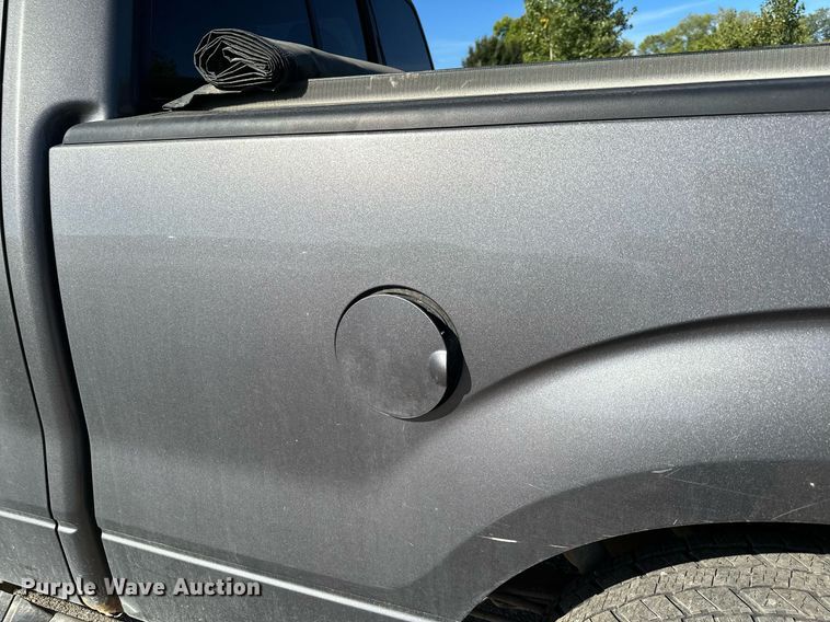 image for item MQ9445 2013 Ford F150  SuperCrew pickup truck