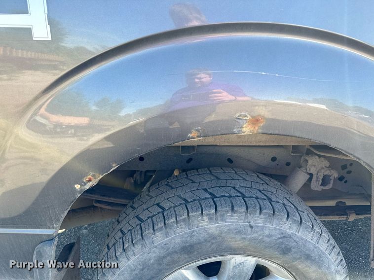 image for item MQ9445 2013 Ford F150  SuperCrew pickup truck