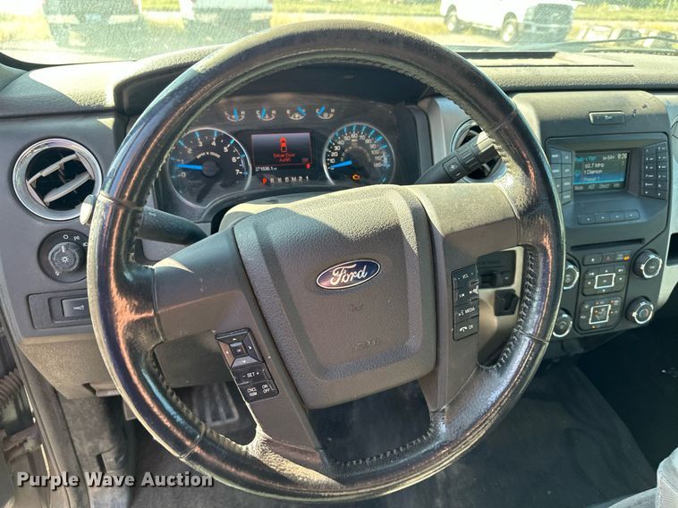 image for item MQ9445 2013 Ford F150  SuperCrew pickup truck