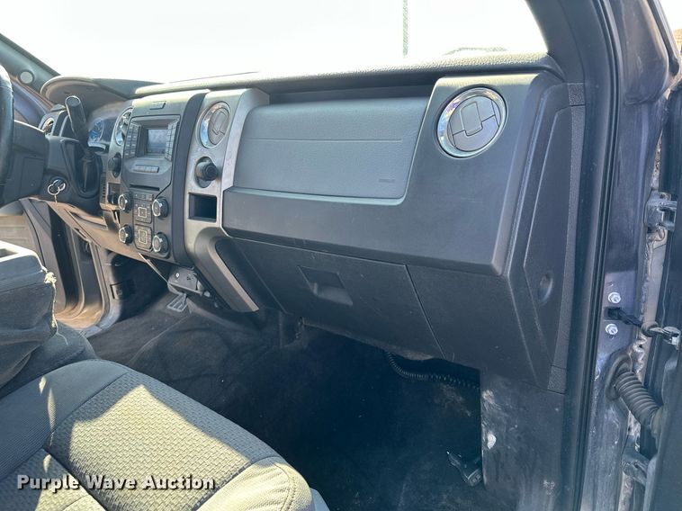 image for item MQ9445 2013 Ford F150  SuperCrew pickup truck