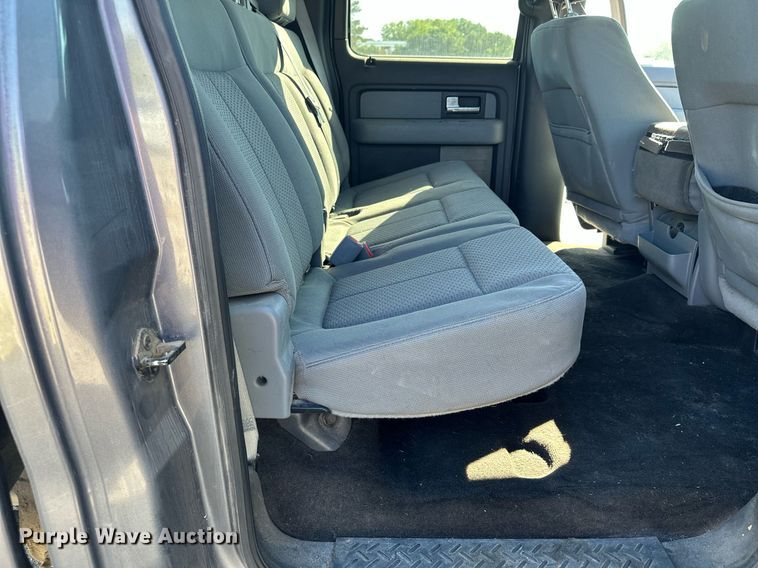 image for item MQ9445 2013 Ford F150  SuperCrew pickup truck