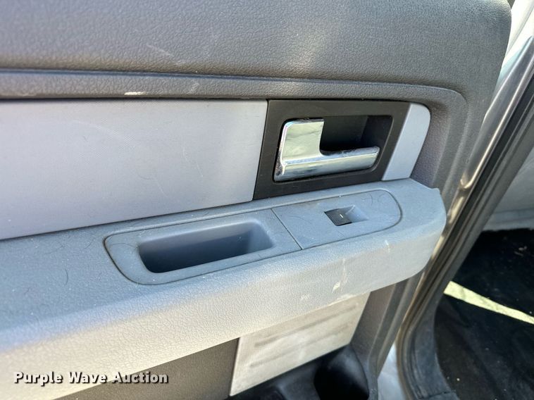 image for item MQ9445 2013 Ford F150  SuperCrew pickup truck