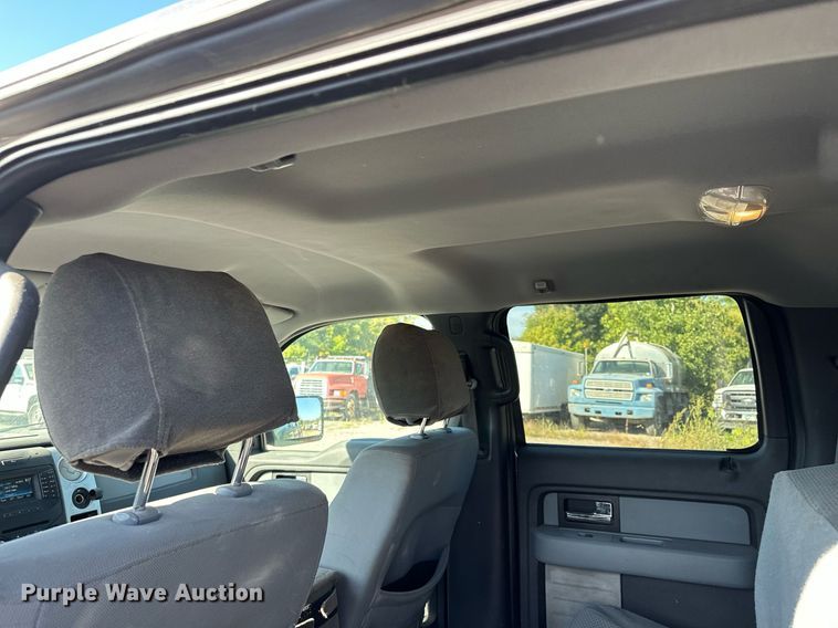 image for item MQ9445 2013 Ford F150  SuperCrew pickup truck