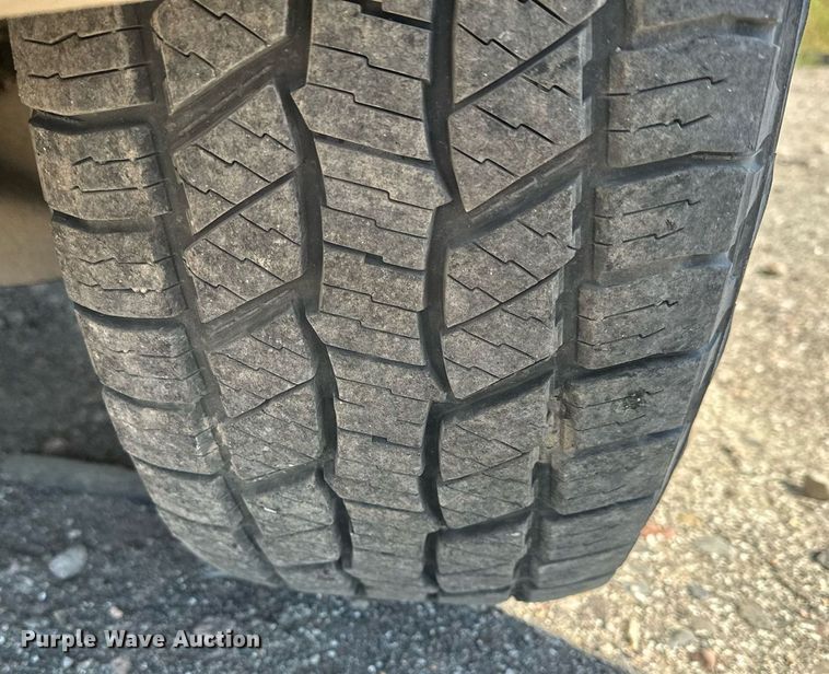 image for item MQ9445 2013 Ford F150  SuperCrew pickup truck