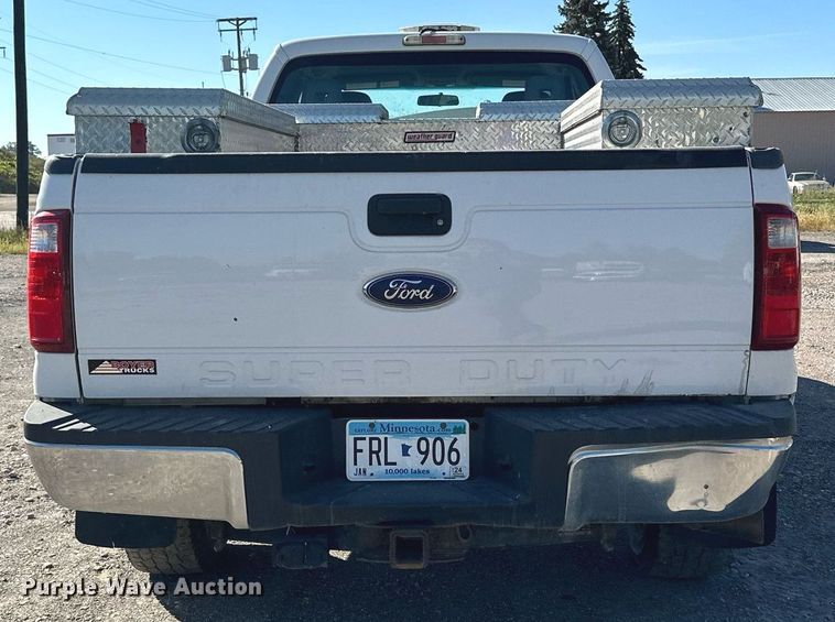 image for item MQ9446 2014 Ford F250 Super Duty  SuperCab pickup truck