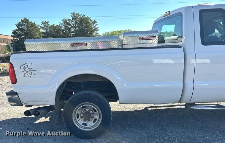 image for item MQ9446 2014 Ford F250 Super Duty  SuperCab pickup truck