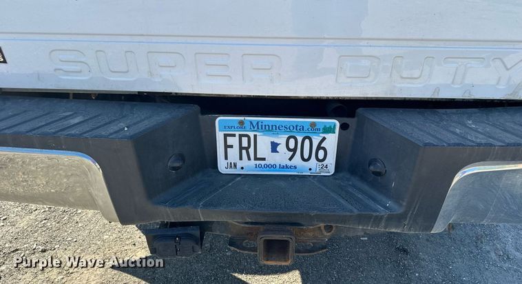 image for item MQ9446 2014 Ford F250 Super Duty  SuperCab pickup truck