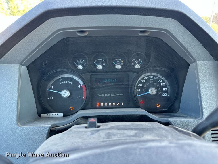 image for item MQ9446 2014 Ford F250 Super Duty  SuperCab pickup truck