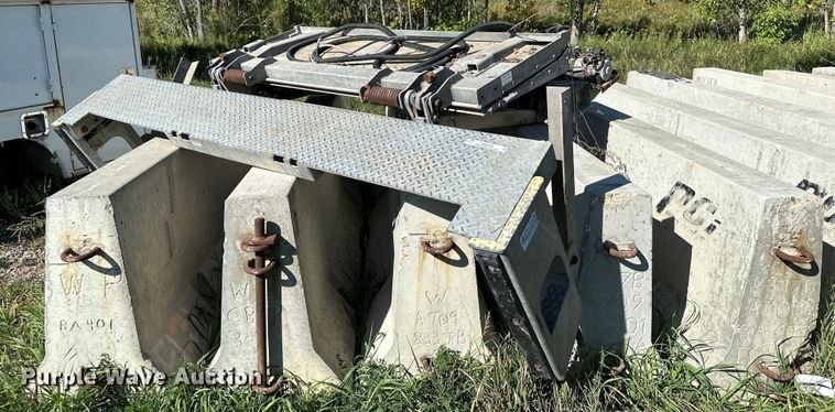 image for item MQ9448 Truck parts