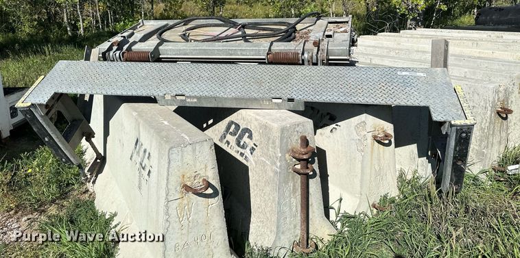 image for item MQ9448 Truck parts