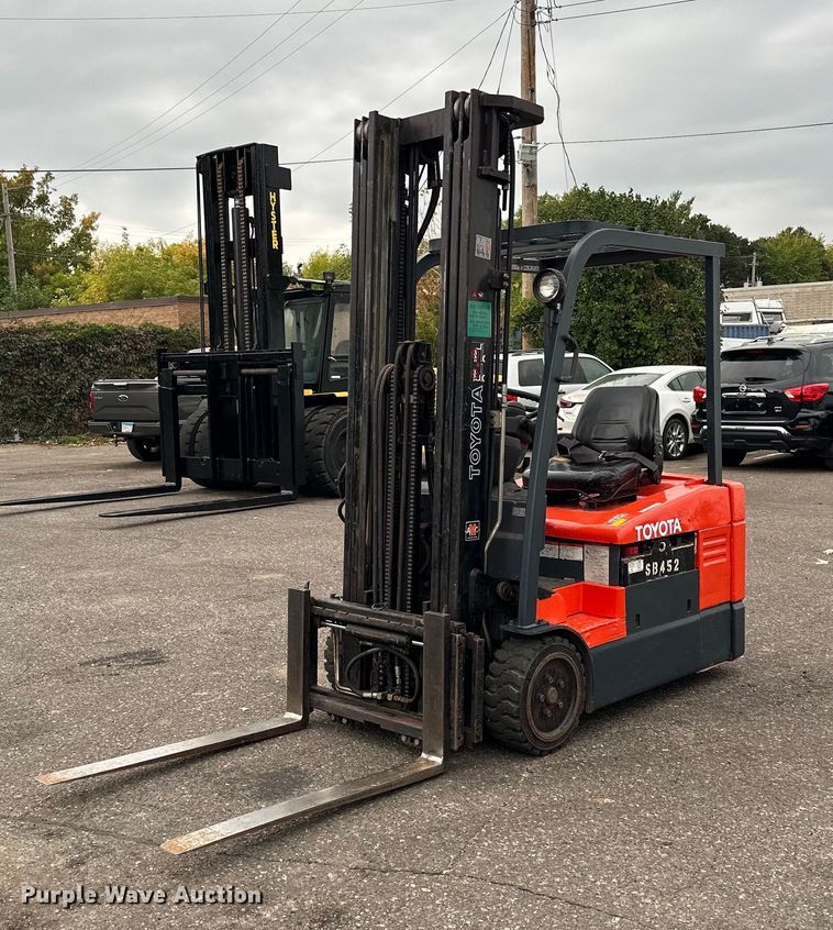 image for item MQ9462 Toyota 7FBEU18  forklift