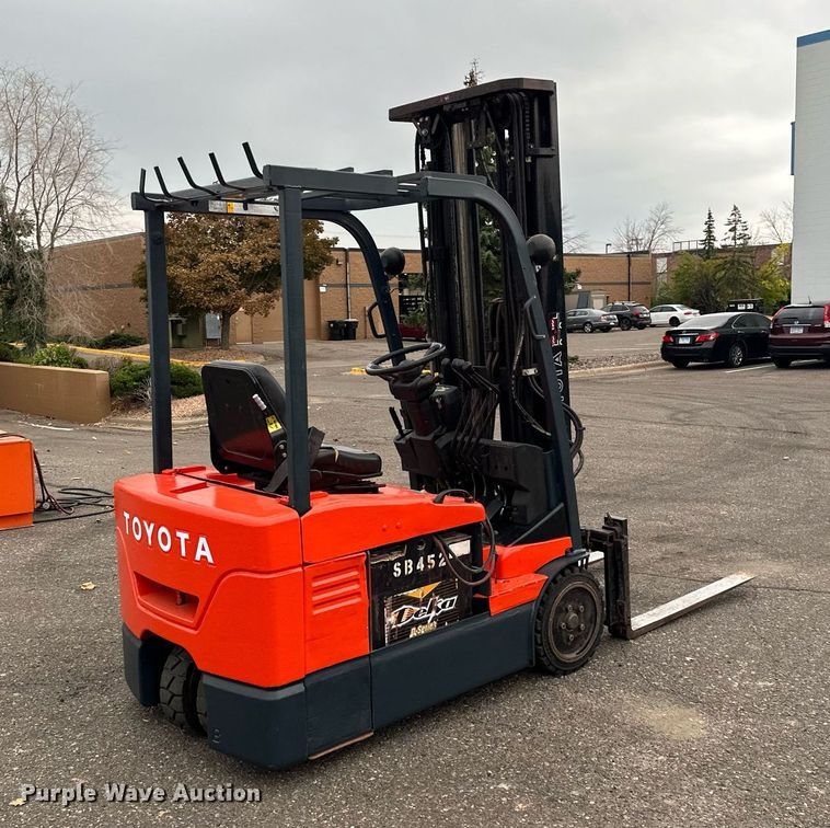 image for item MQ9462 Toyota 7FBEU18  forklift