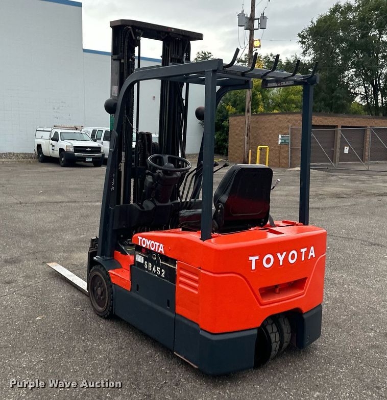 image for item MQ9462 Toyota 7FBEU18  forklift