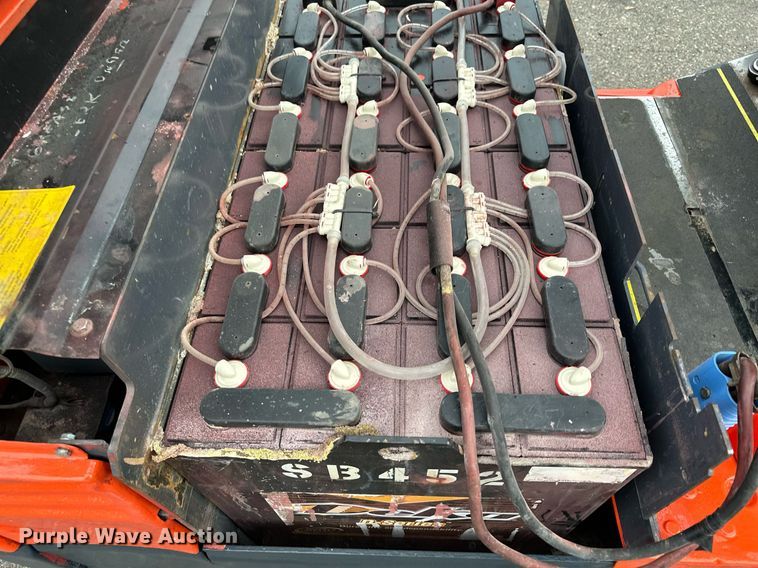 image for item MQ9462 Toyota 7FBEU18  forklift