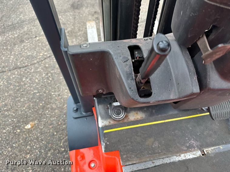 image for item MQ9462 Toyota 7FBEU18  forklift