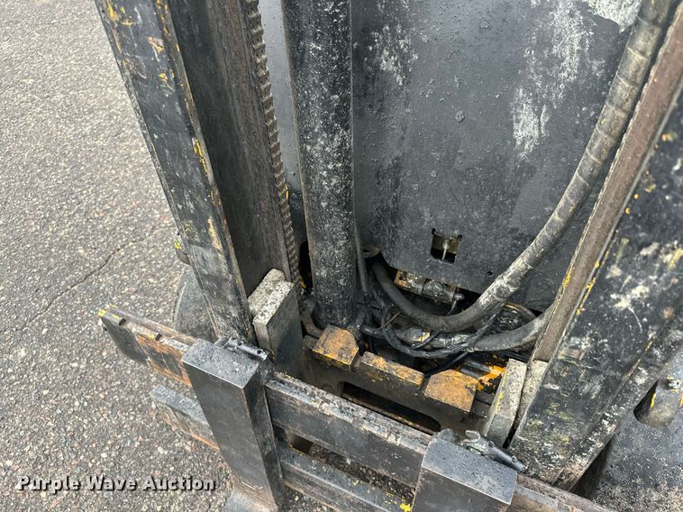 image for item MQ9464 Clark TM15  forklift