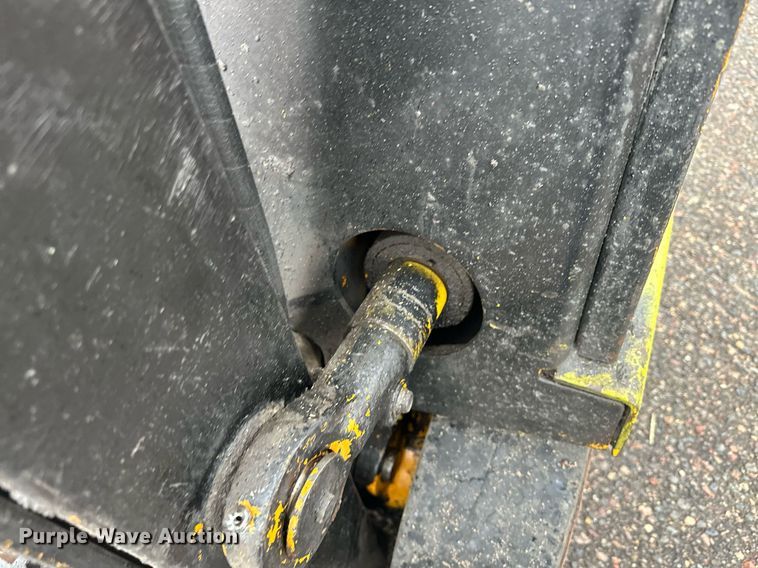 image for item MQ9464 Clark TM15  forklift