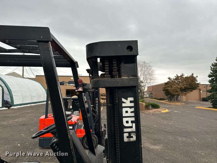 image for item MQ9464 Clark TM15  forklift