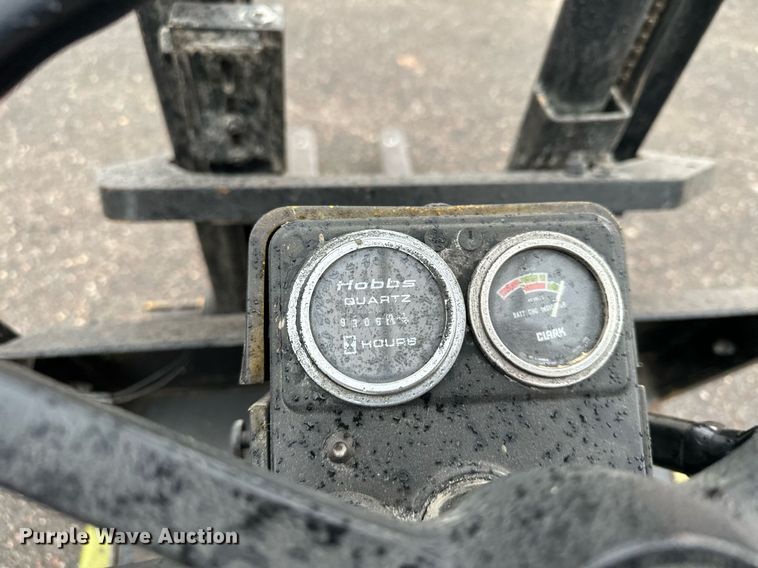 image for item MQ9464 Clark TM15  forklift