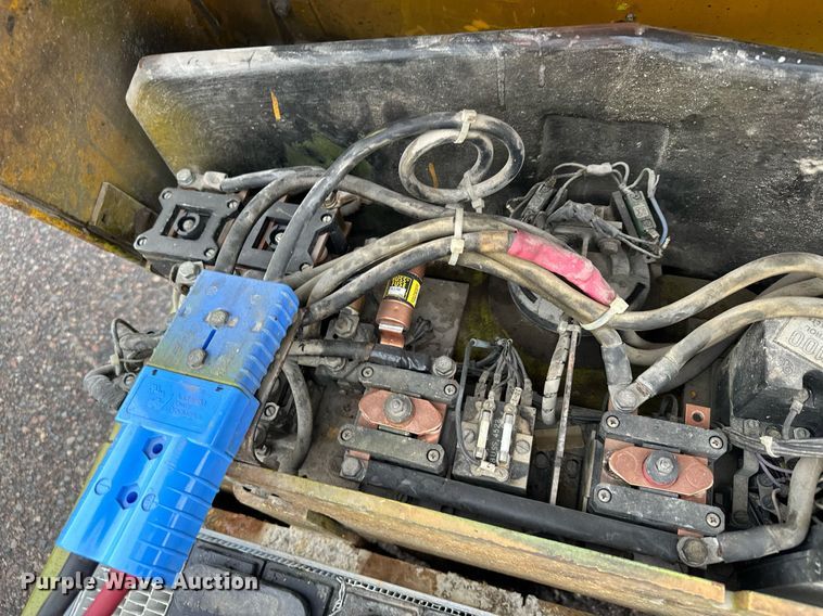 image for item MQ9464 Clark TM15  forklift