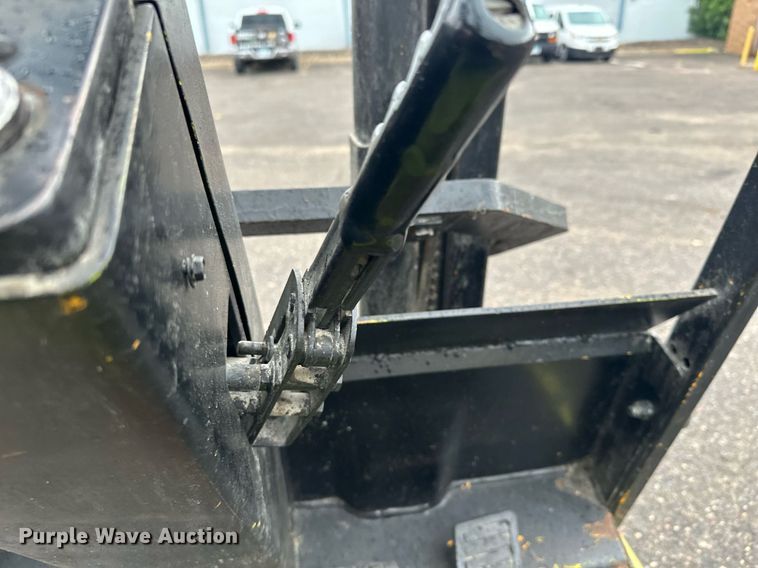 image for item MQ9464 Clark TM15  forklift