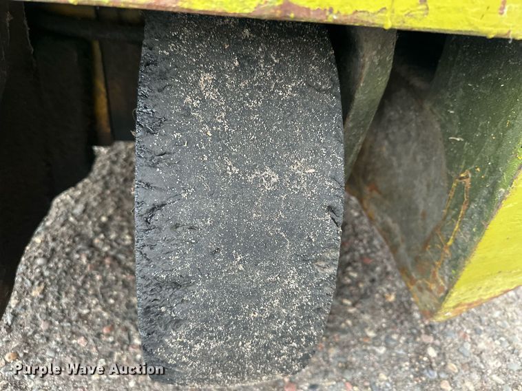 image for item MQ9464 Clark TM15  forklift