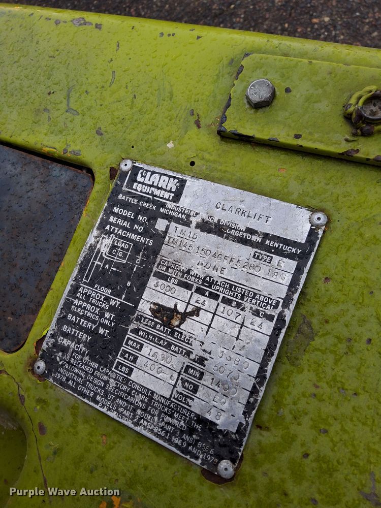 image for item MQ9464 Clark TM15  forklift