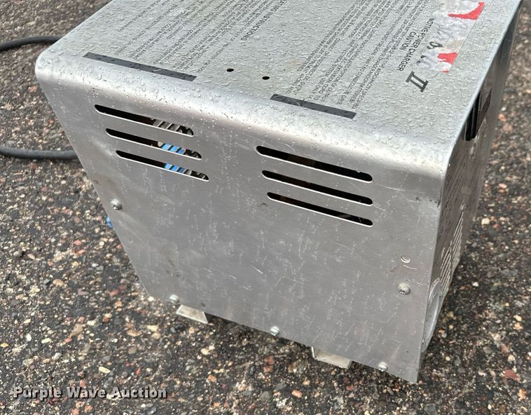 image for item MQ9464 Clark TM15  forklift