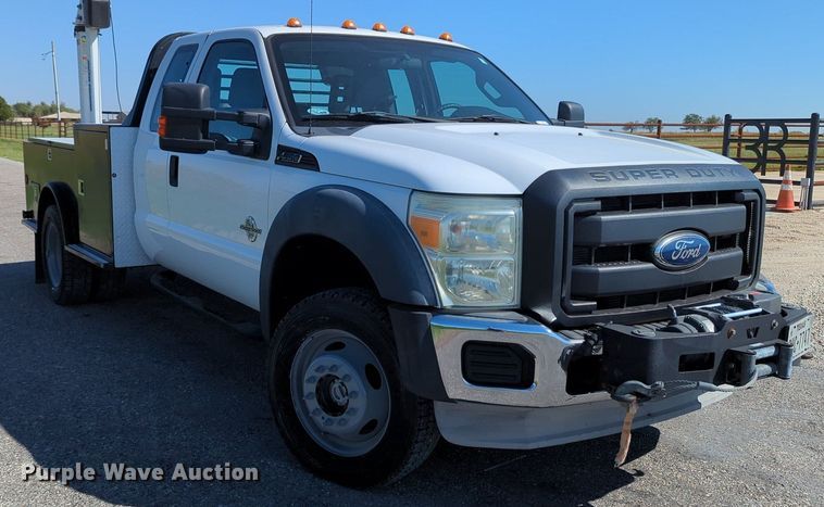 image for item MX9362 2011 Ford F550 Super Duty  SuperCab flatbed truck