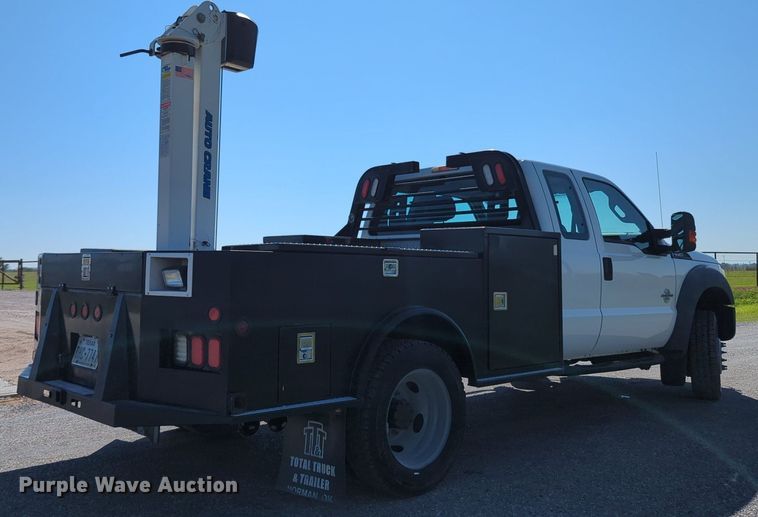 image for item MX9362 2011 Ford F550 Super Duty  SuperCab flatbed truck