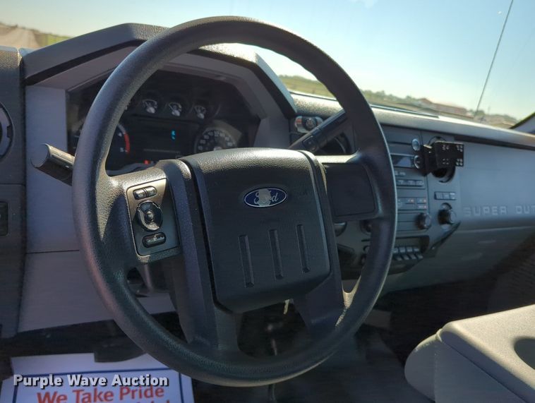 image for item MX9362 2011 Ford F550 Super Duty  SuperCab flatbed truck