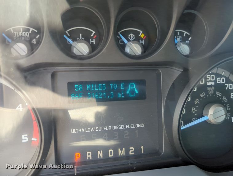 image for item MX9362 2011 Ford F550 Super Duty  SuperCab flatbed truck