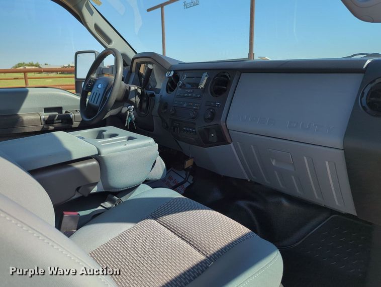 image for item MX9362 2011 Ford F550 Super Duty  SuperCab flatbed truck