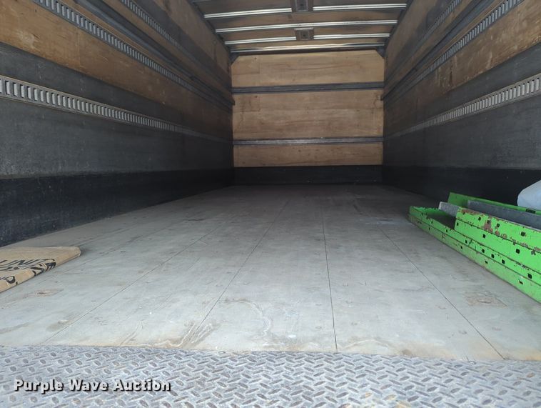 image for item MX9386 2015 International DuraStar 4300  box truck