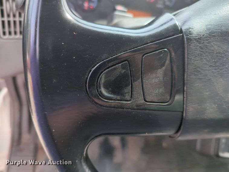 image for item MX9386 2015 International DuraStar 4300  box truck