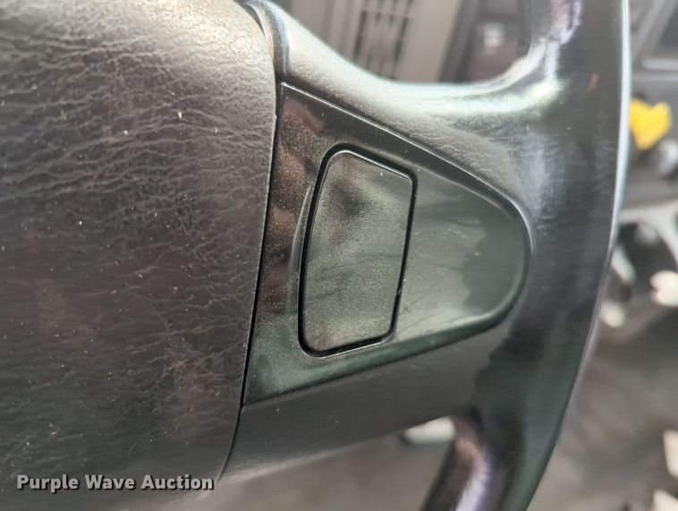 image for item MX9386 2015 International DuraStar 4300  box truck