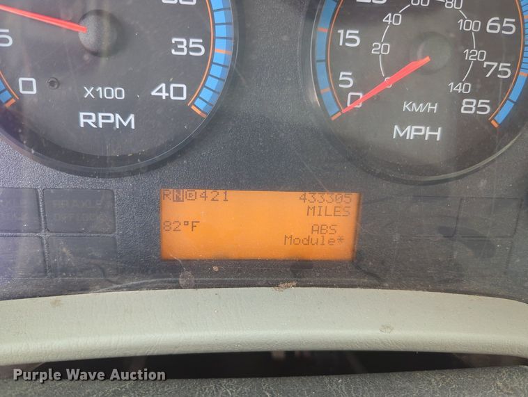 image for item MX9386 2015 International DuraStar 4300  box truck