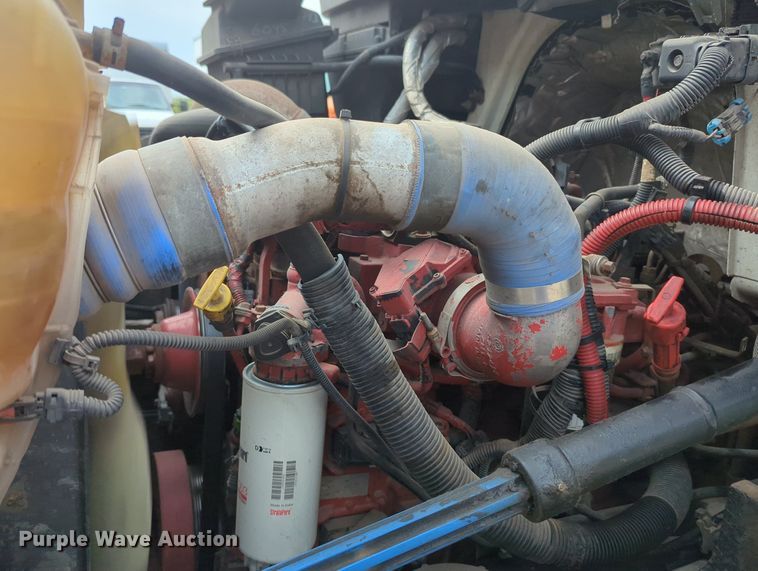 image for item MX9386 2015 International DuraStar 4300  box truck