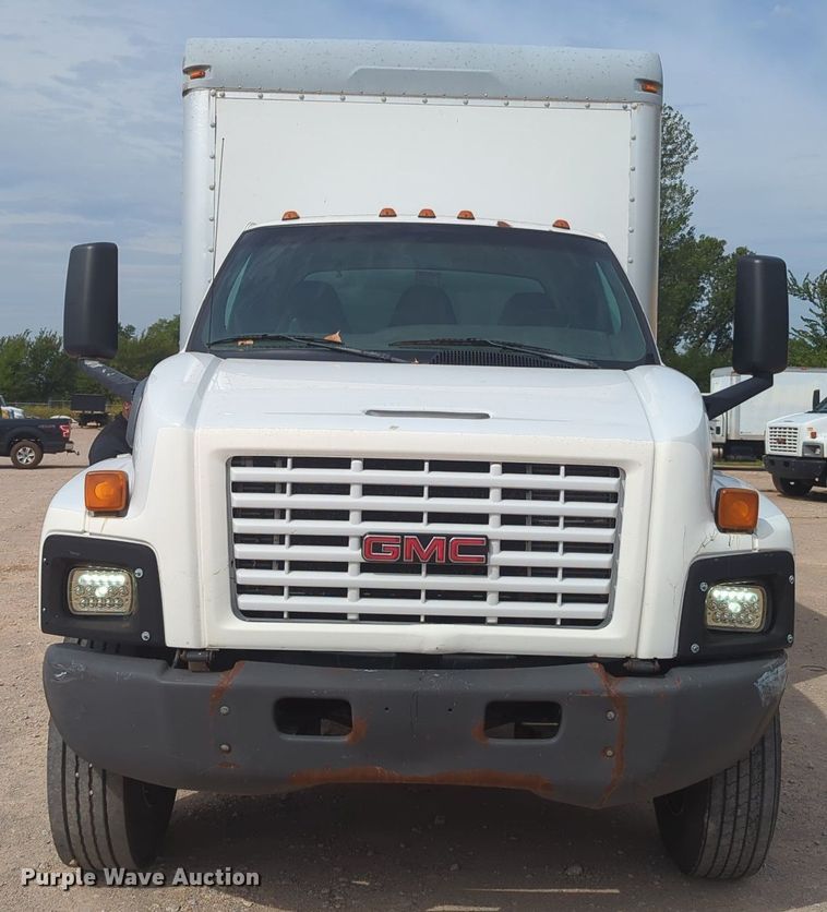 image for item MX9387 2007 GMC 7500  box truck