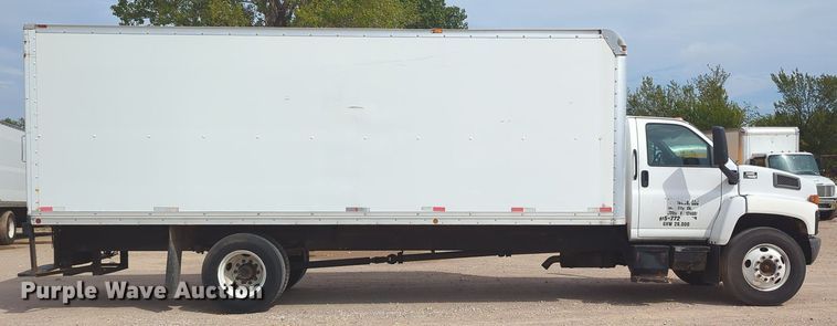 image for item MX9387 2007 GMC 7500  box truck