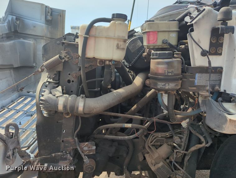 image for item MX9387 2007 GMC 7500  box truck