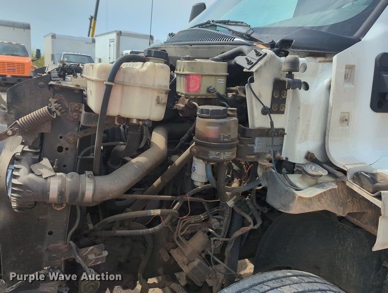 image for item MX9387 2007 GMC 7500  box truck