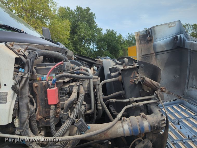 image for item MX9387 2007 GMC 7500  box truck