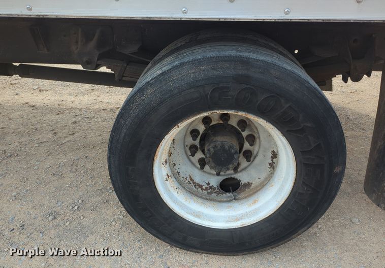 image for item MX9387 2007 GMC 7500  box truck