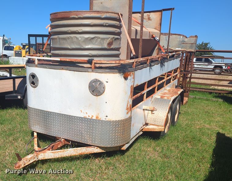 image for item MX9411 Livestock trailer