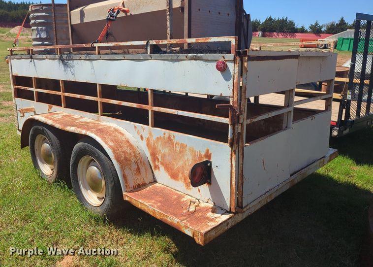 image for item MX9411 Livestock trailer