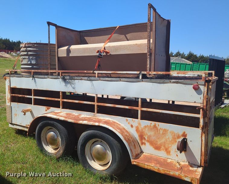 image for item MX9411 Livestock trailer