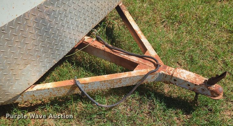 image for item MX9411 Livestock trailer