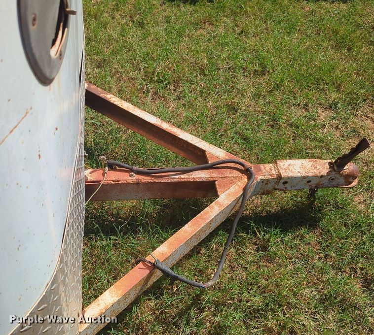 image for item MX9411 Livestock trailer